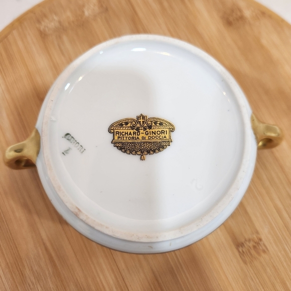Richard Ginori Italy White W/ Gold Finial Large Sugar Bowl With Lid Vintage - Picture 8 of 10